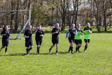 Bild 19 - Frauen SV Frisia 03 Risum Lindholm - Heider SV : Ergebnis: 8:0